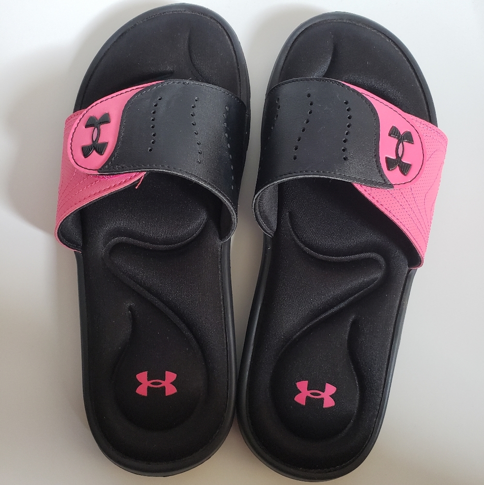 UNDER ARMOUR SLIDES NWOT